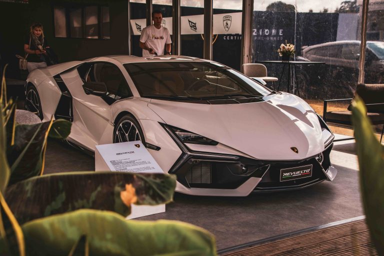 How to Get the Best Value on Premium Car Rentals During Peak Season